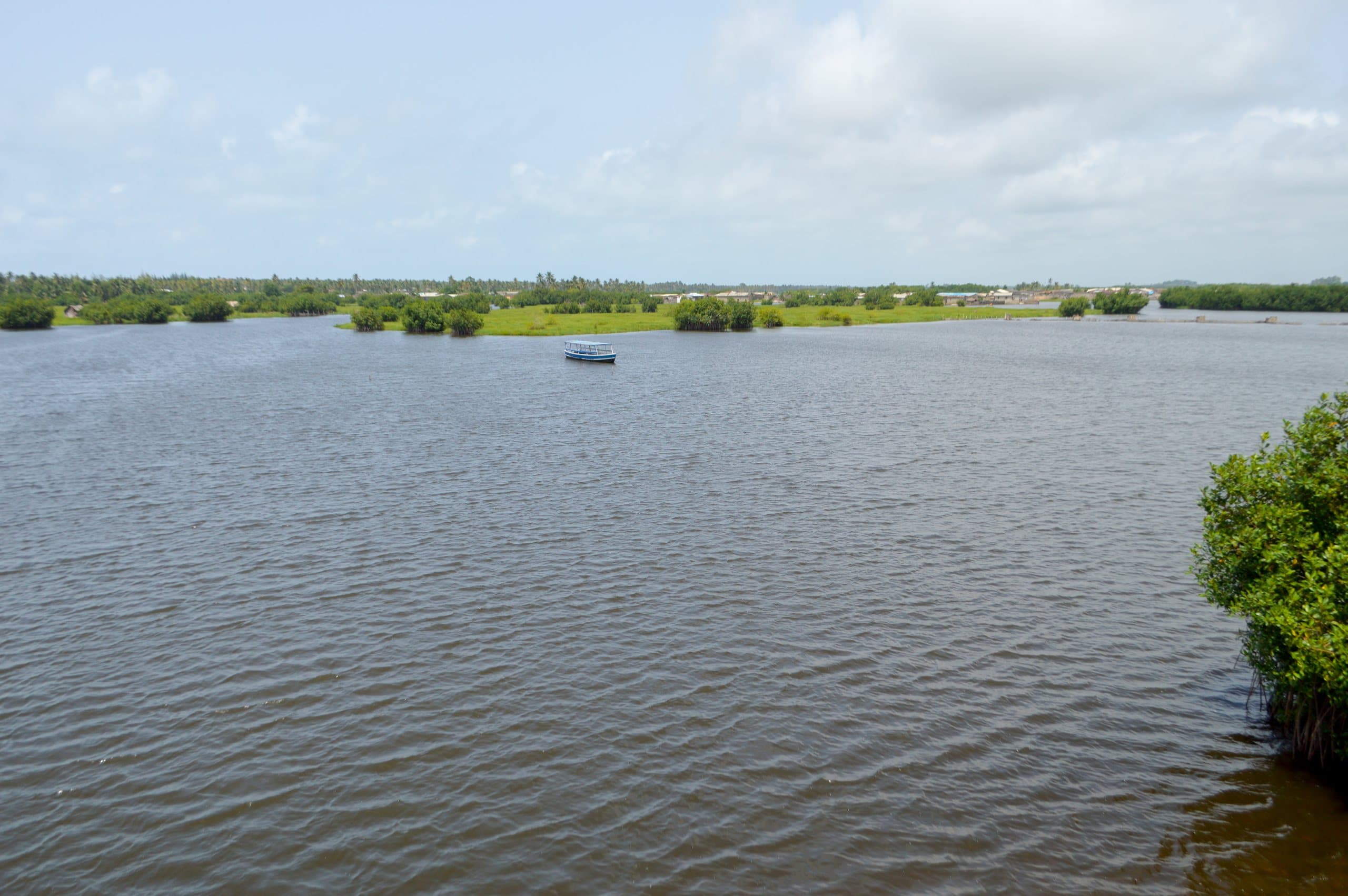 La lagune aux abords de Ouidah